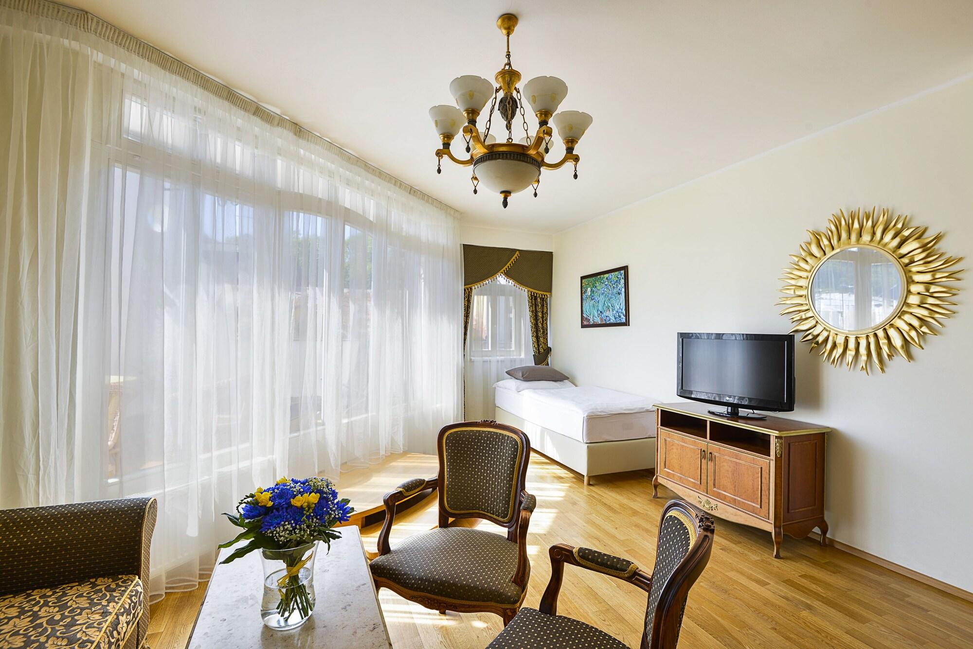 Residence Romanza Mariánské Lázně Екстериор снимка