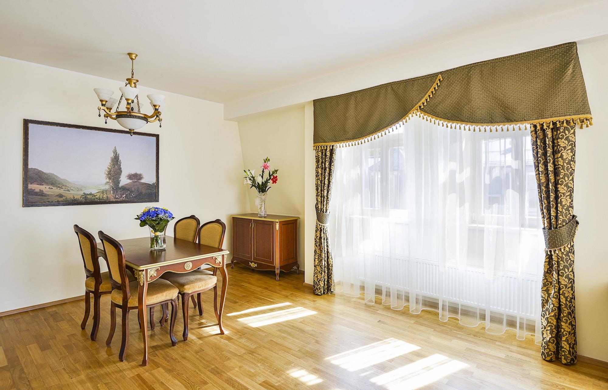 Residence Romanza Mariánské Lázně Екстериор снимка