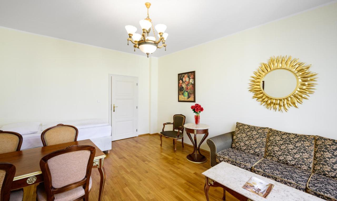 Residence Romanza Mariánské Lázně Екстериор снимка